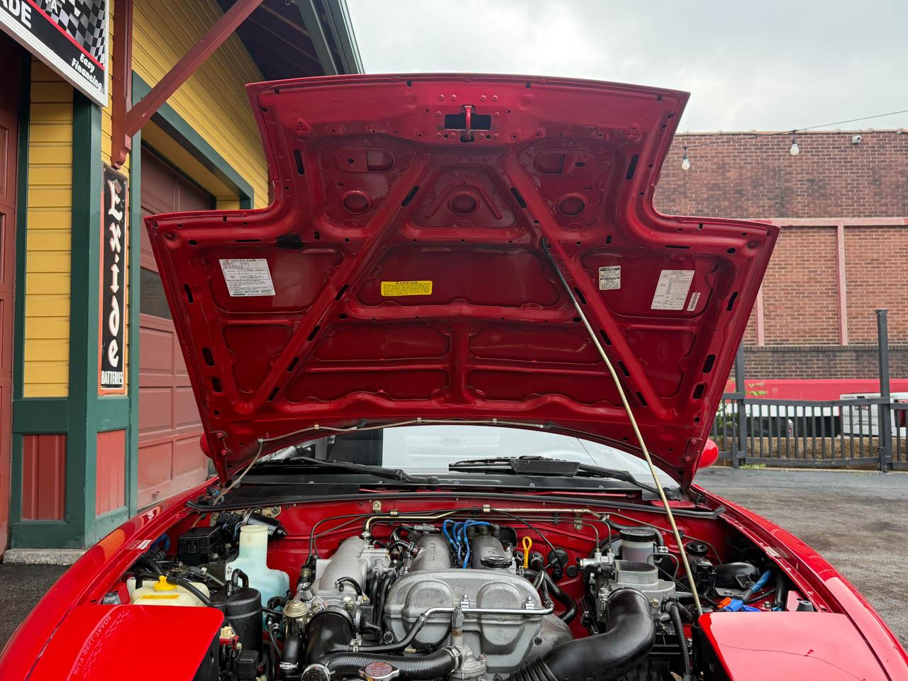 Mazda MX-5 Miata Base 1990