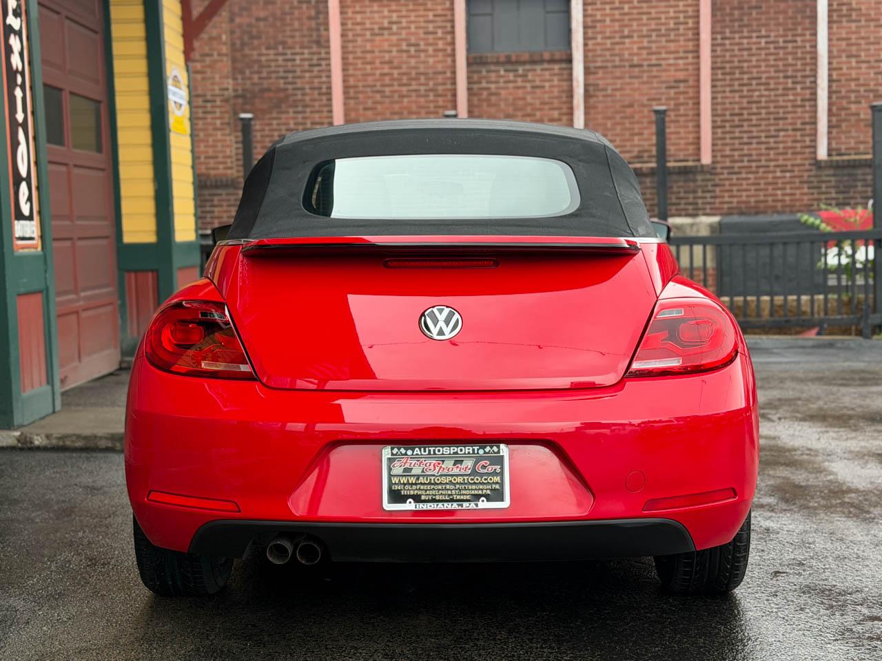 Volkswagen Beetle 2.5L Convertible 2013