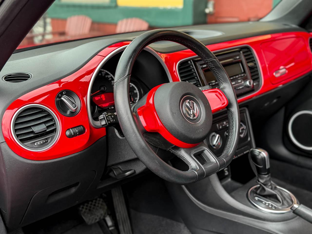 Volkswagen Beetle 2.5L Convertible 2013
