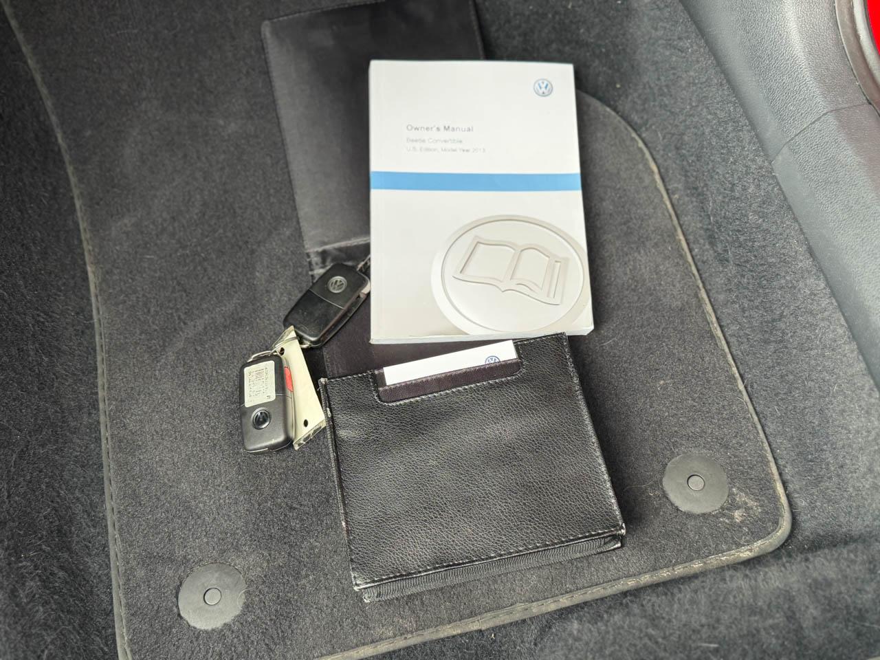 Volkswagen Beetle 2.5L Convertible 2013