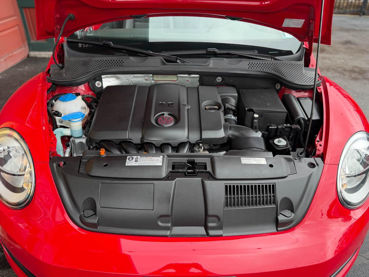 Volkswagen Beetle 2.5L Convertible 2013