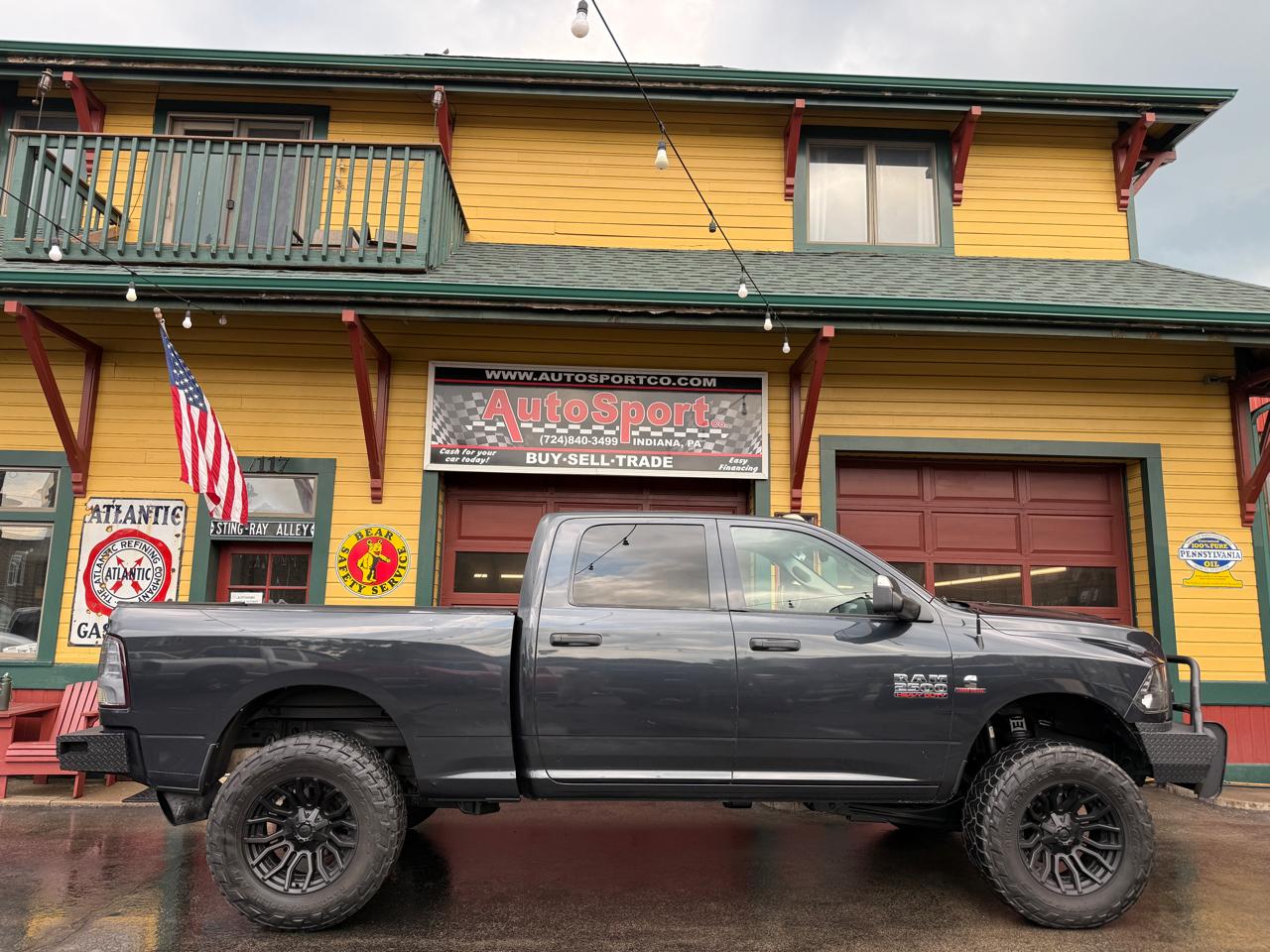RAM 2500 Tradesman Crew Cab SWB 4WD 2017