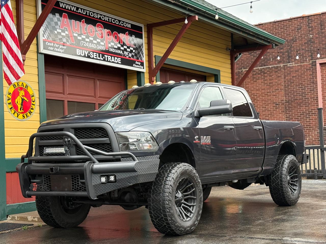 RAM 2500 Tradesman Crew Cab SWB 4WD 2017