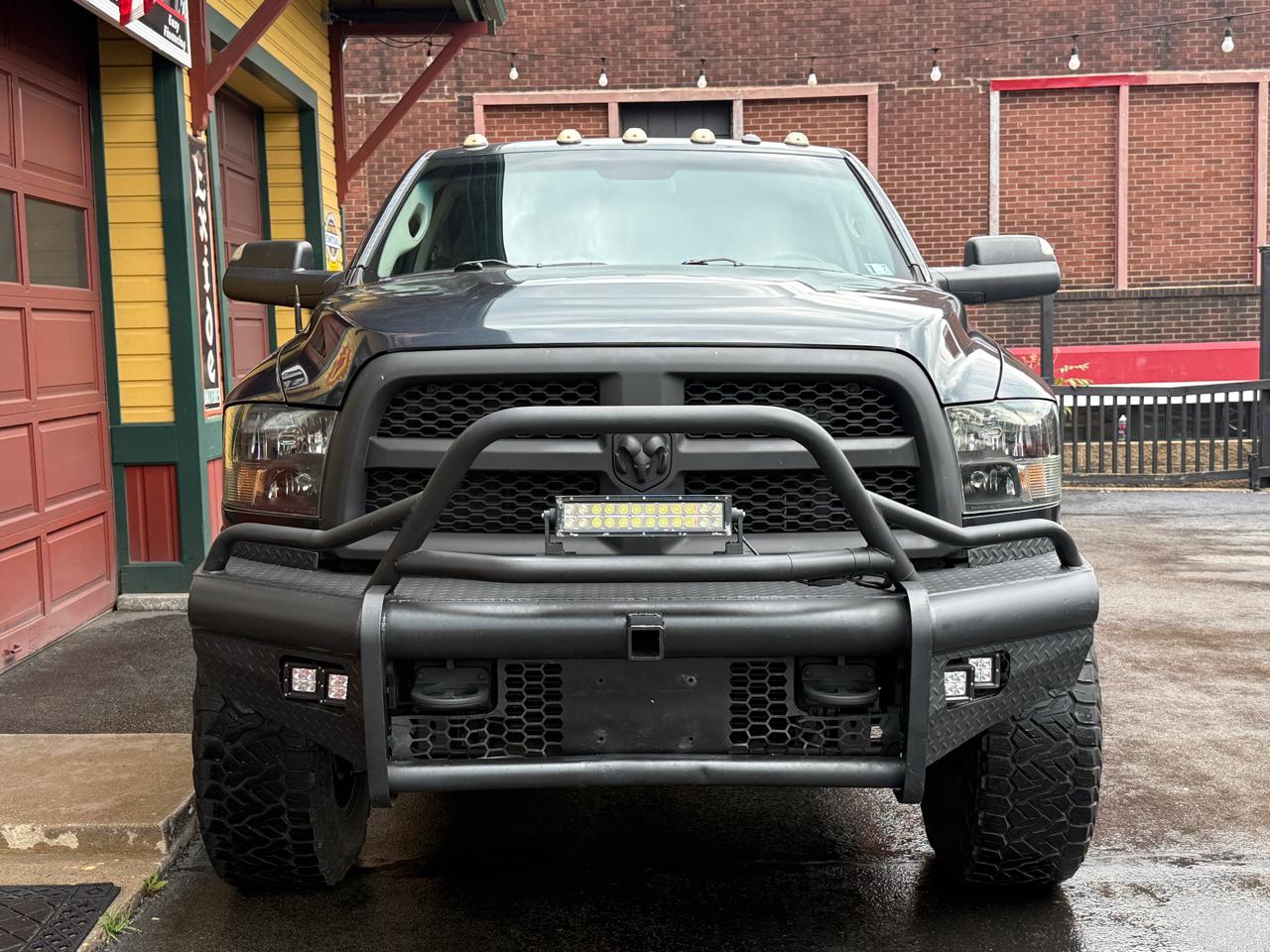 RAM 2500 Tradesman Crew Cab SWB 4WD 2017