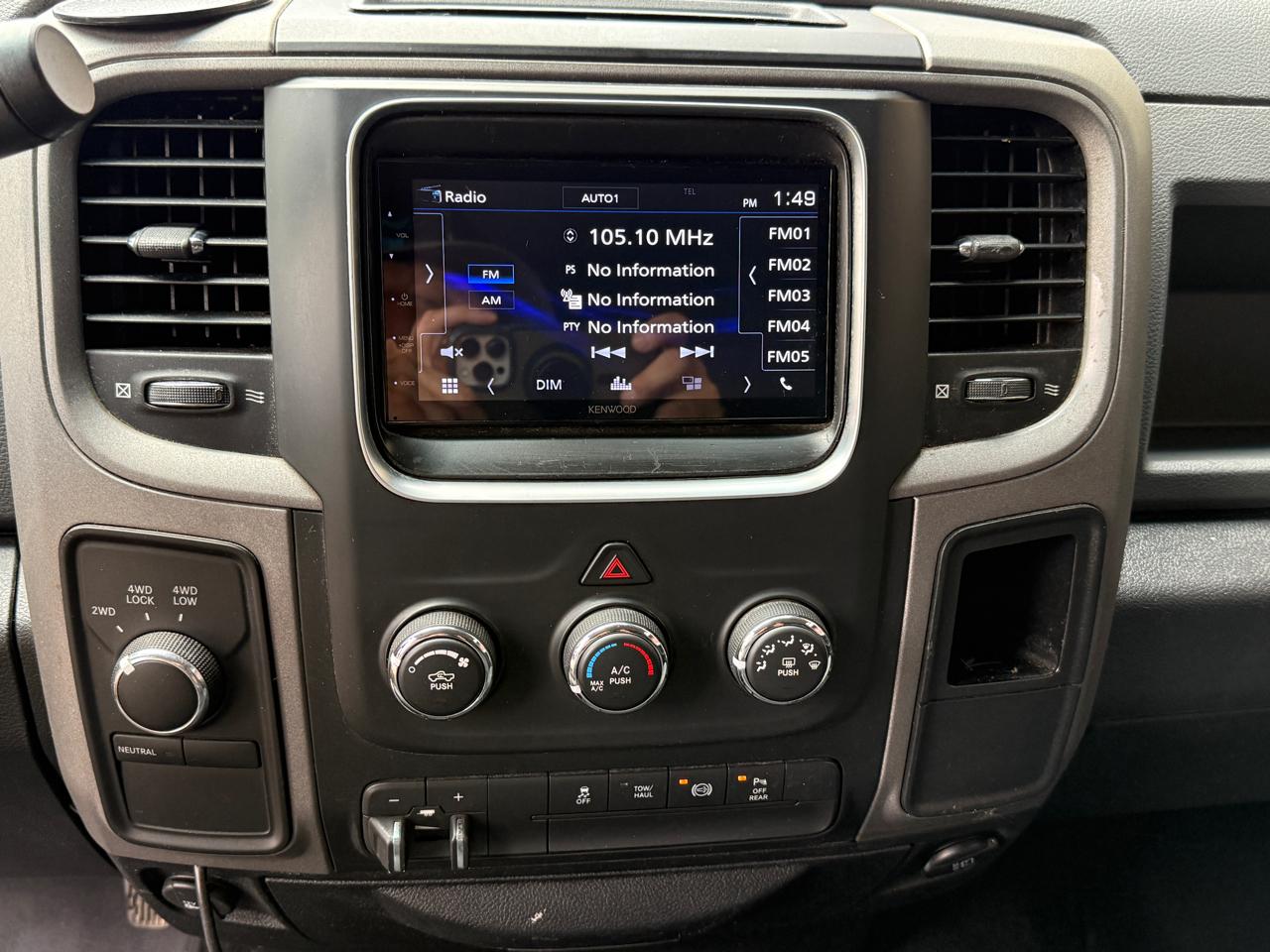 RAM 2500 Tradesman Crew Cab SWB 4WD 2017