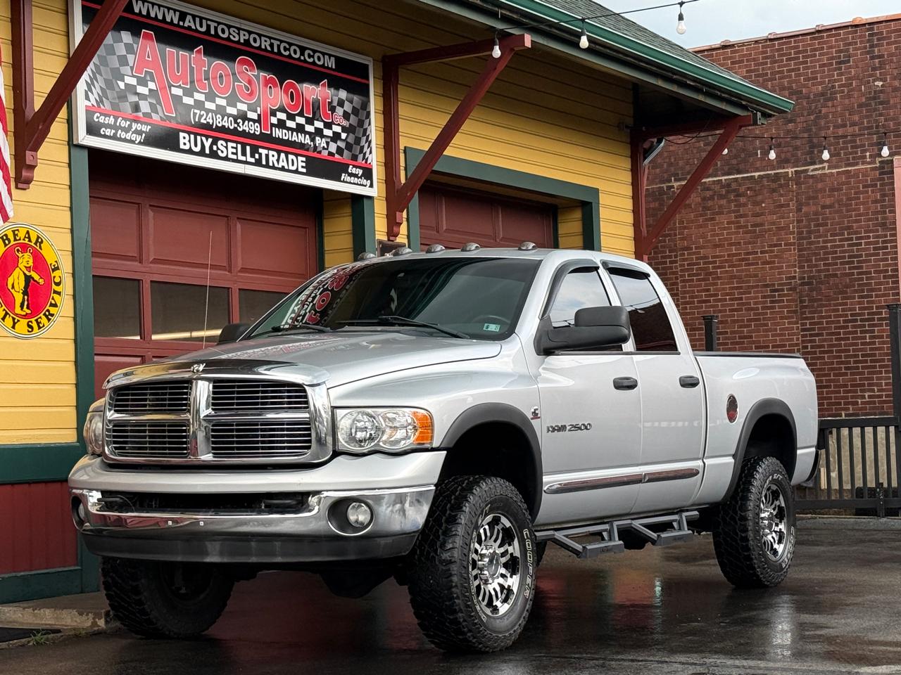 Dodge Ram 2500 4WD Crew Cab 149" Laramie 2005