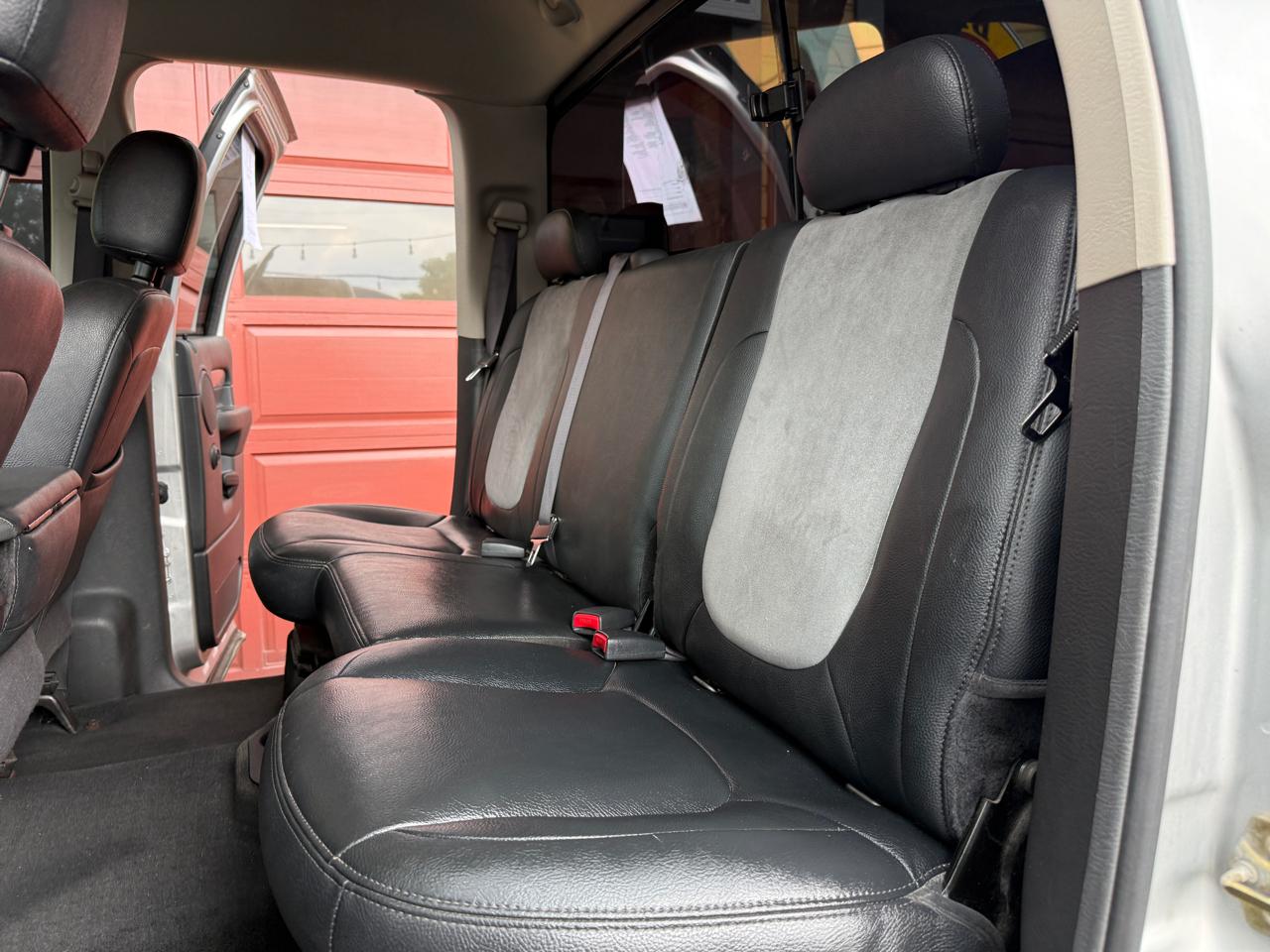 Dodge Ram 2500 4WD Crew Cab 149" Laramie 2005
