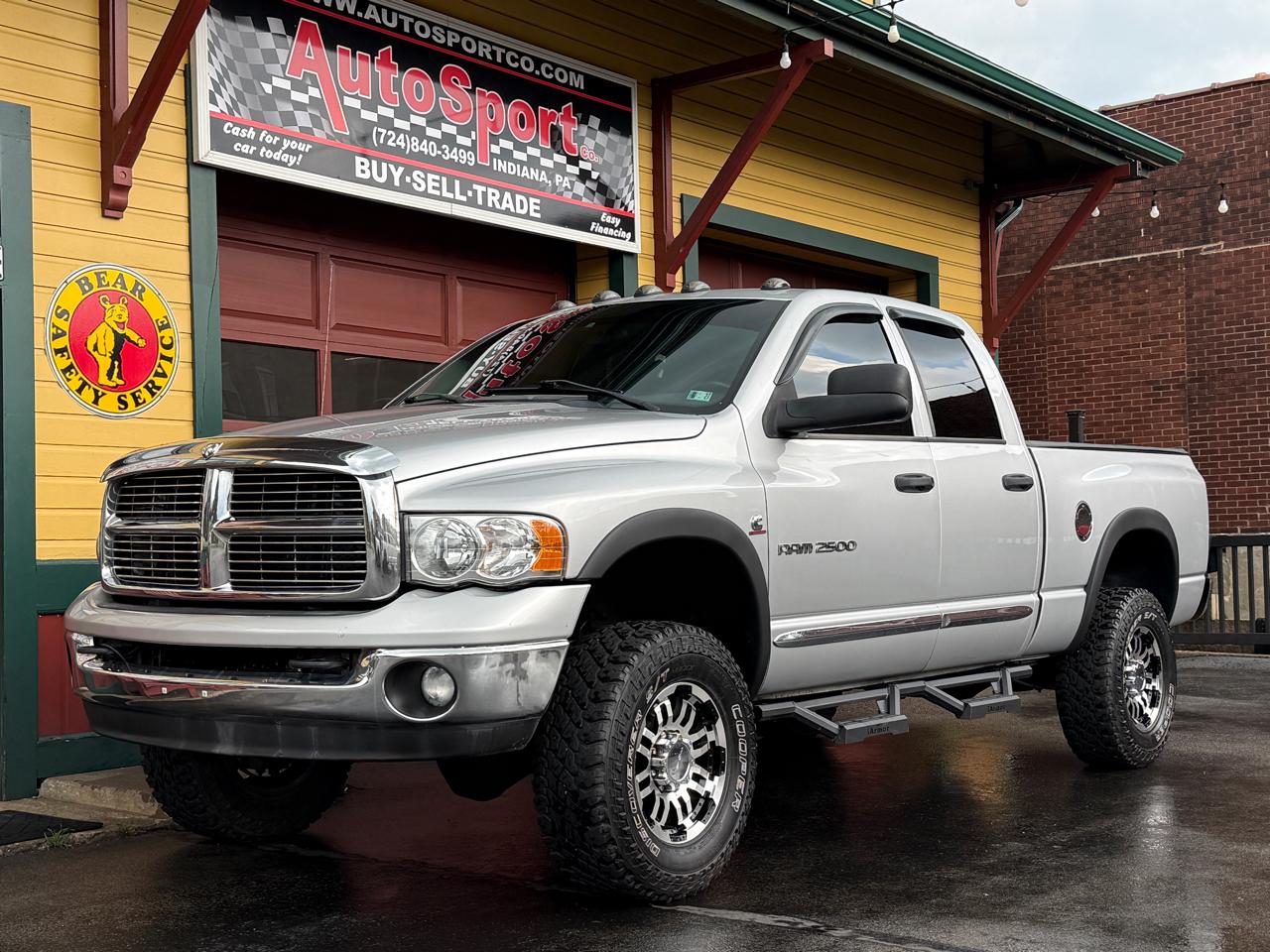 Dodge Ram 2500 4WD Crew Cab 149" Laramie 2005