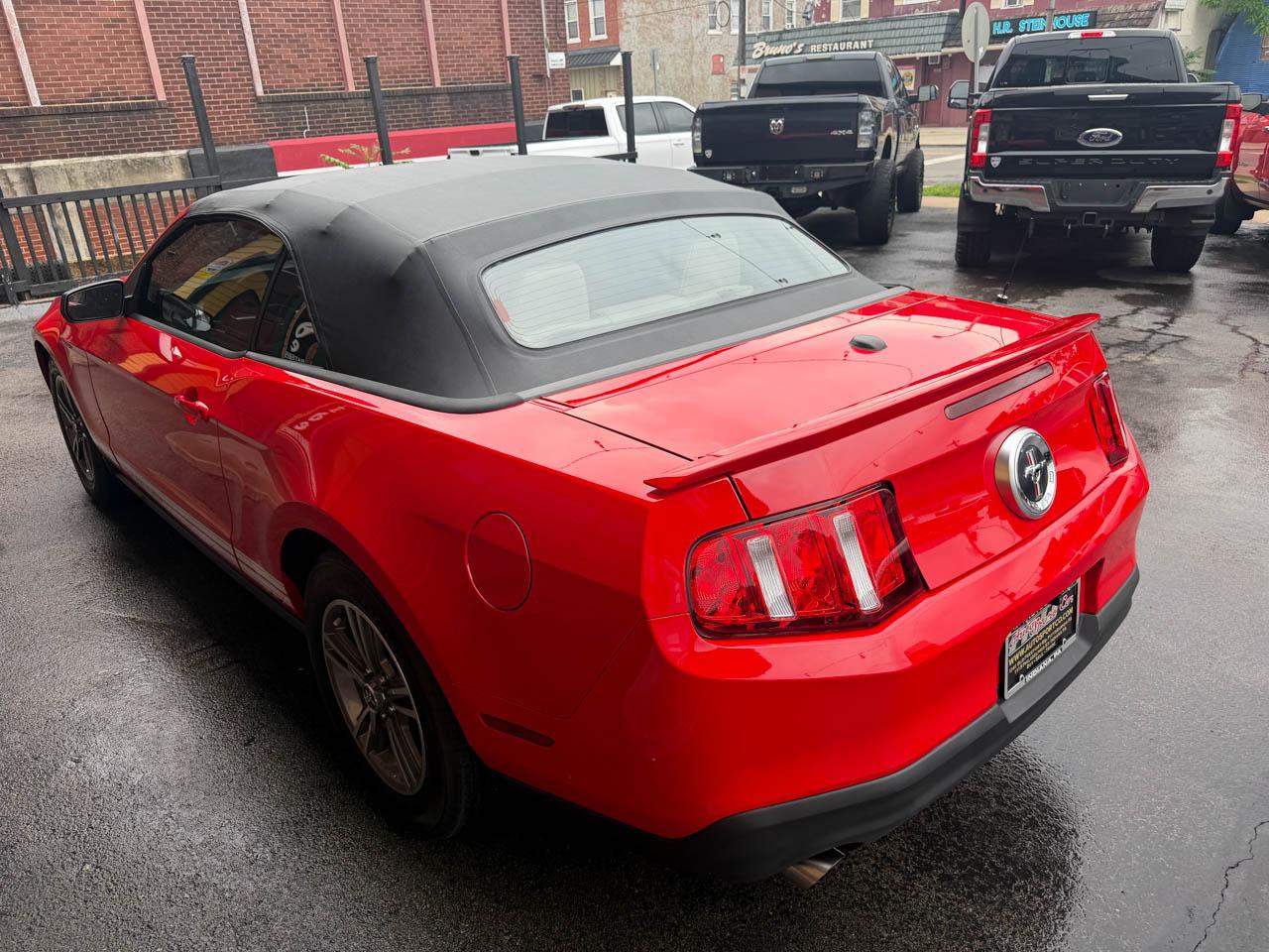 Ford Mustang V6 Premium Convertible 2012