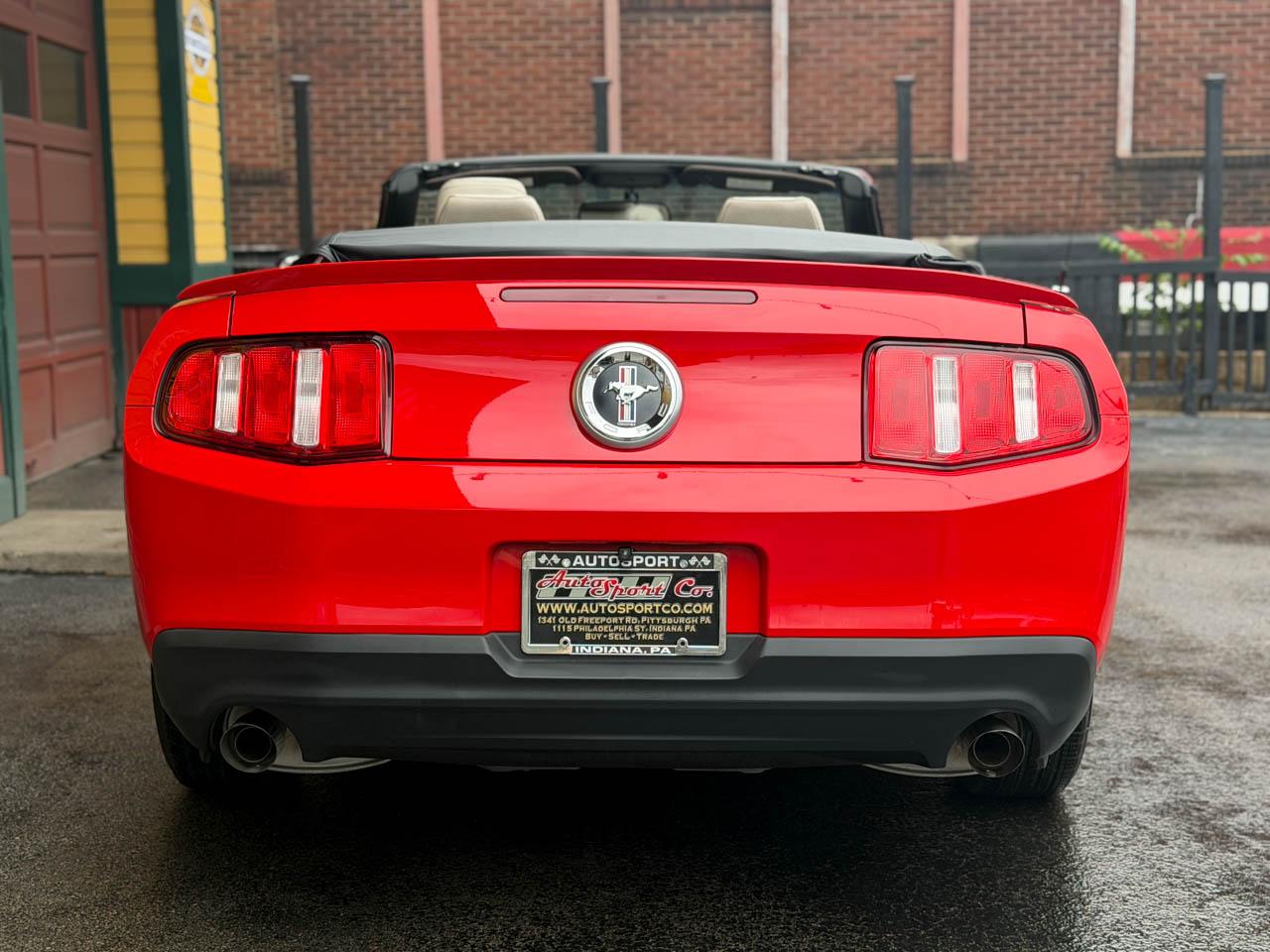 Ford Mustang V6 Premium Convertible 2012