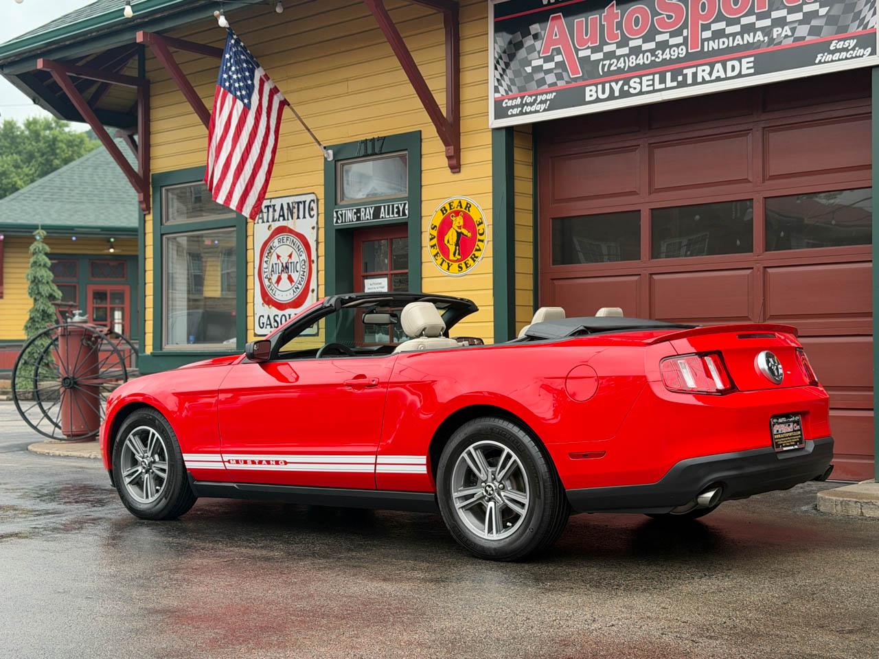Ford Mustang V6 Premium Convertible 2012