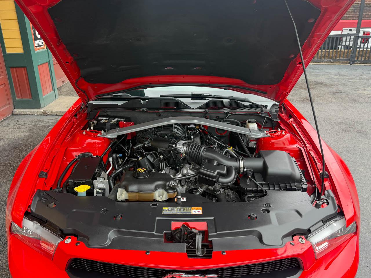 Ford Mustang V6 Premium Convertible 2012
