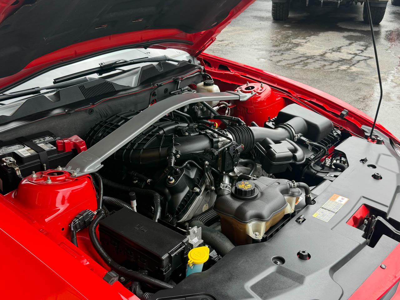 Ford Mustang V6 Premium Convertible 2012