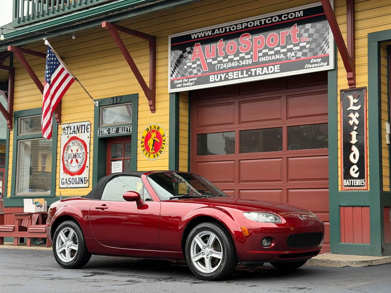 Mazda MX-5 Miata Base 2006
