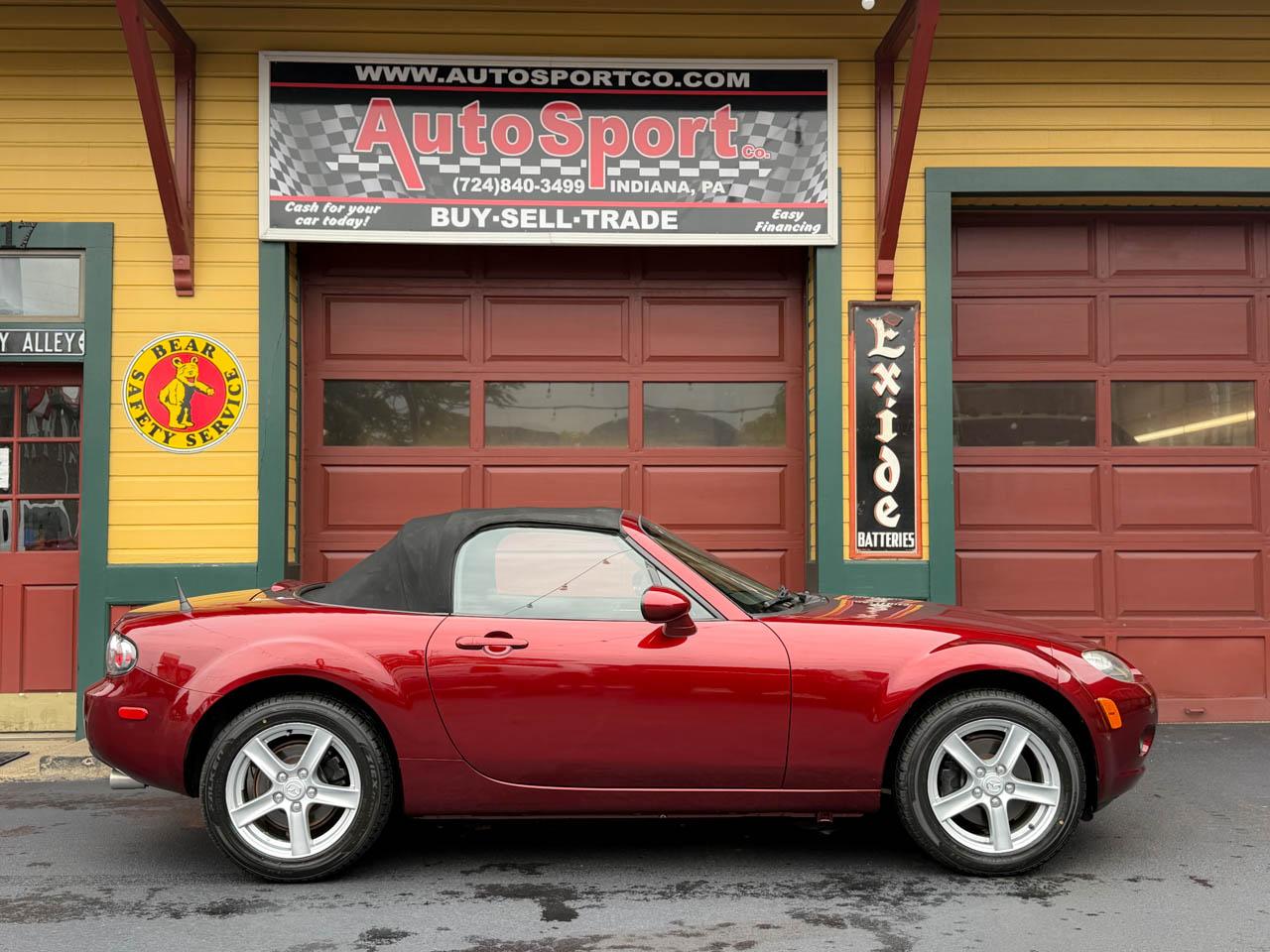 Mazda MX-5 Miata Base 2006