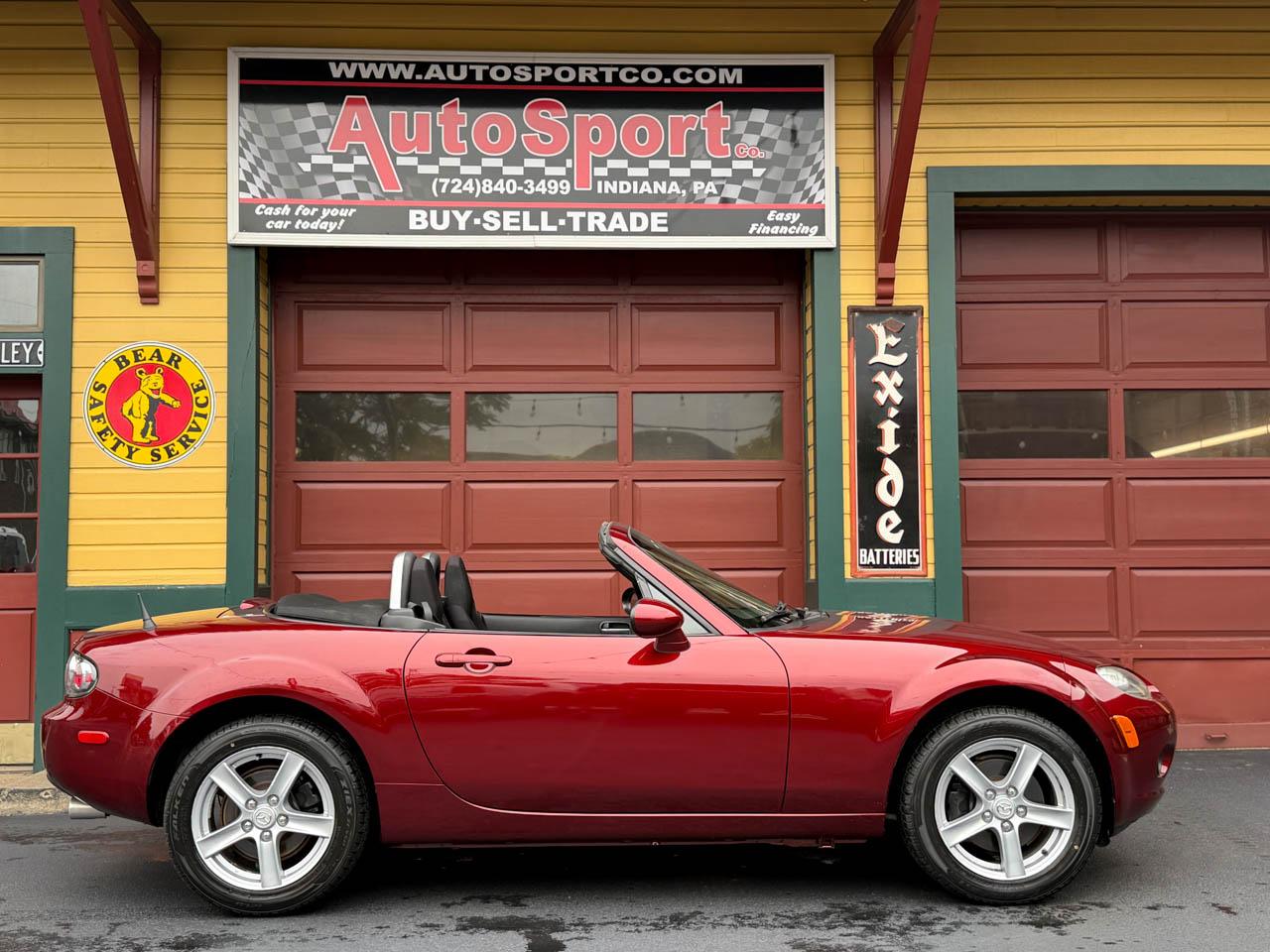 Mazda MX-5 Miata Base 2006