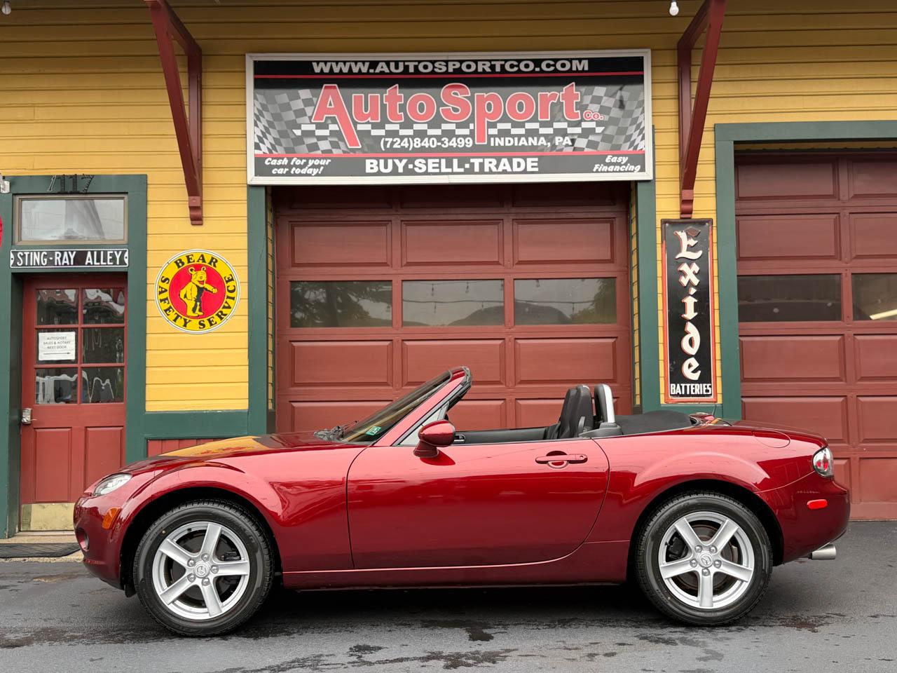 Mazda MX-5 Miata Base 2006