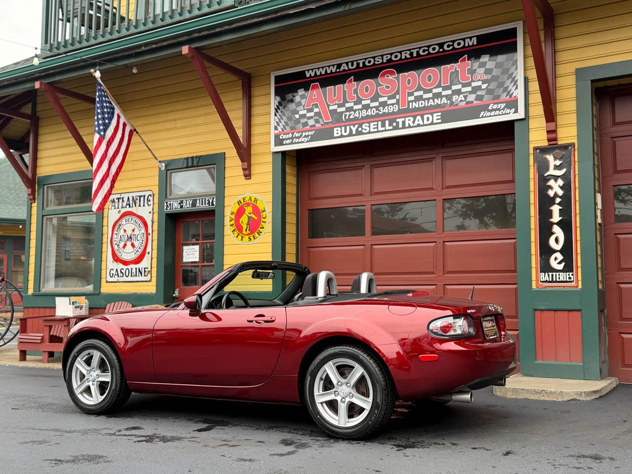 Mazda MX-5 Miata Base 2006