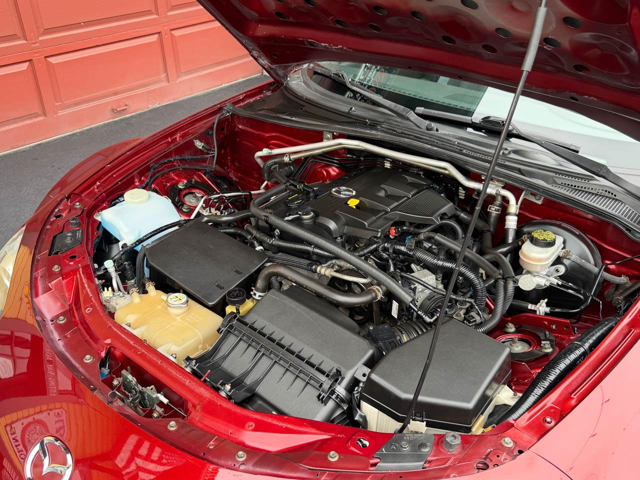 Mazda MX-5 Miata Base 2006