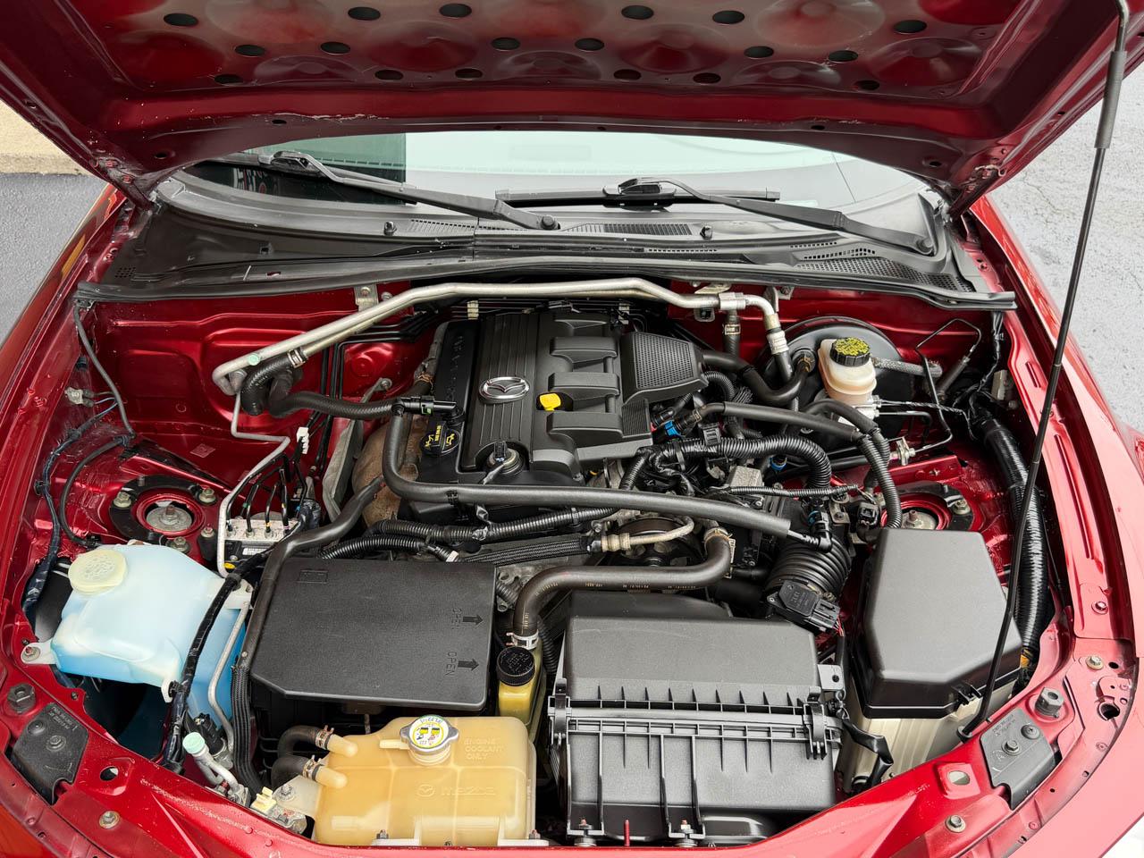 Mazda MX-5 Miata Base 2006