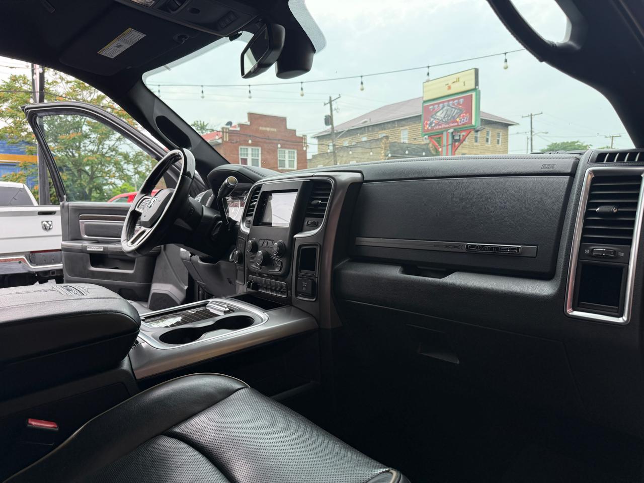 RAM 2500 4WD Crew Cab 149" Limited 2018