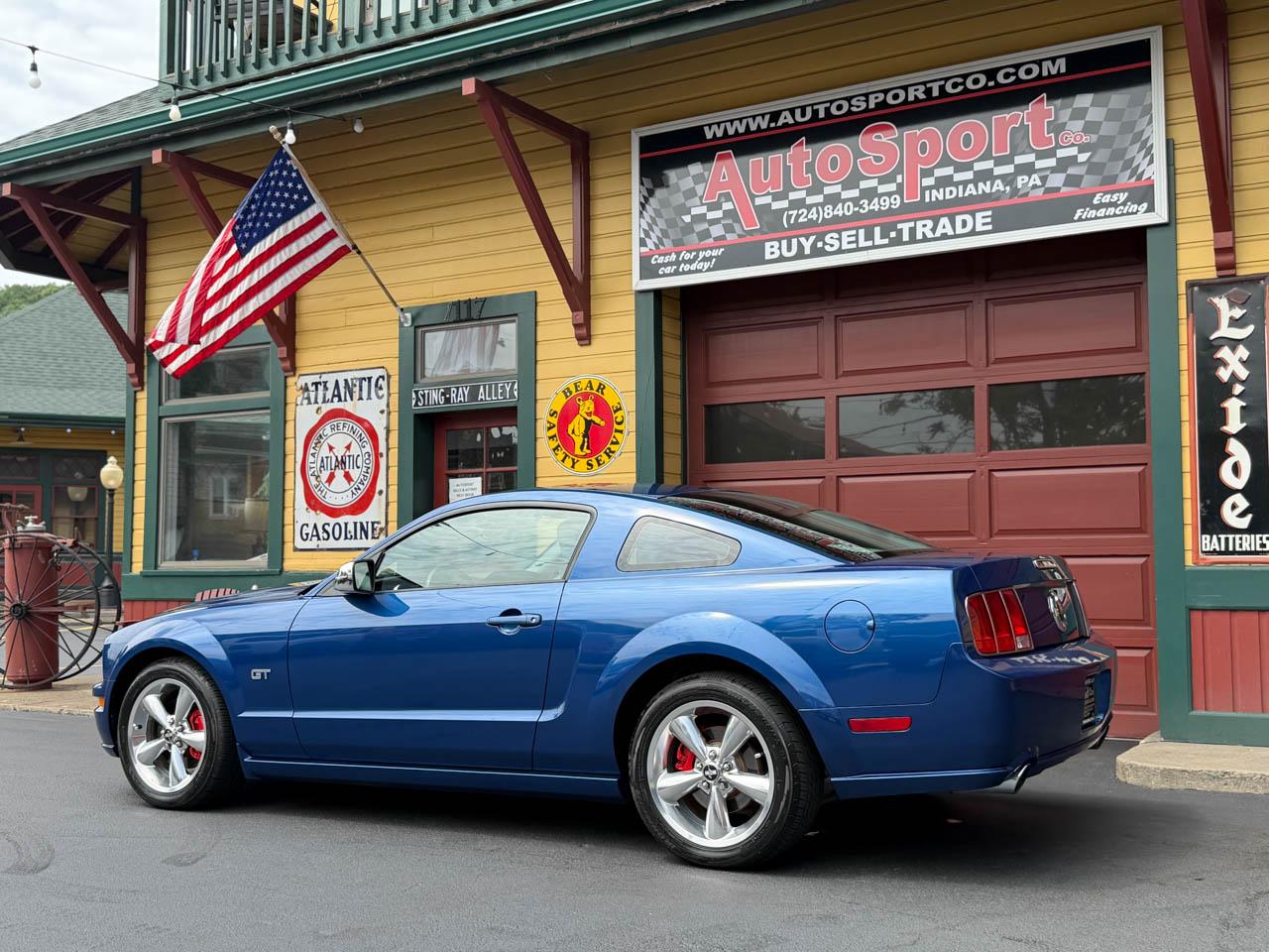 Ford Mustang GT Premium Coupe 2006