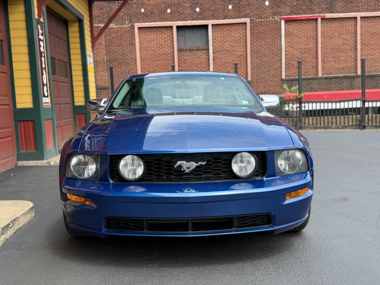 Ford Mustang GT Premium Coupe 2006