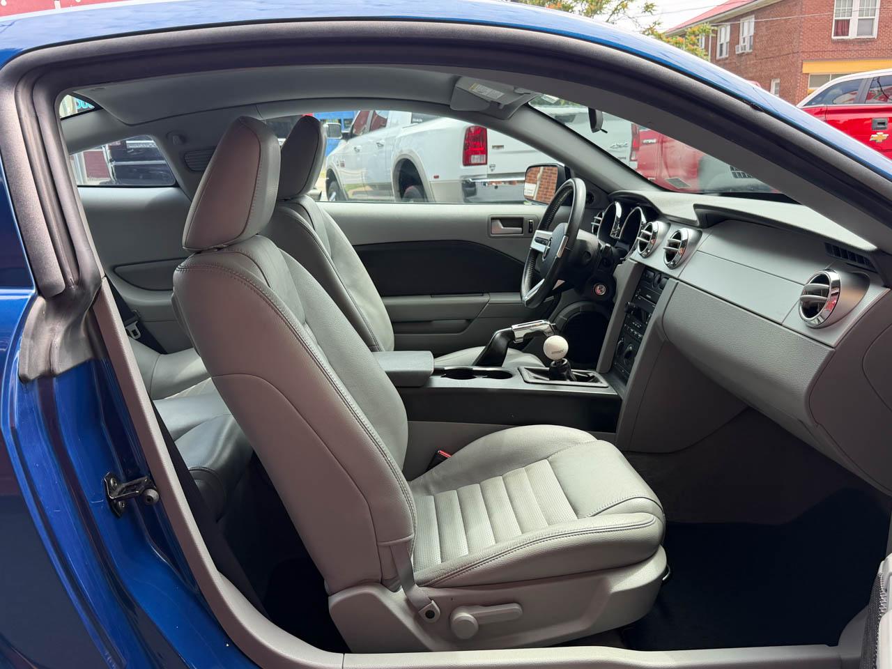 Ford Mustang GT Premium Coupe 2006