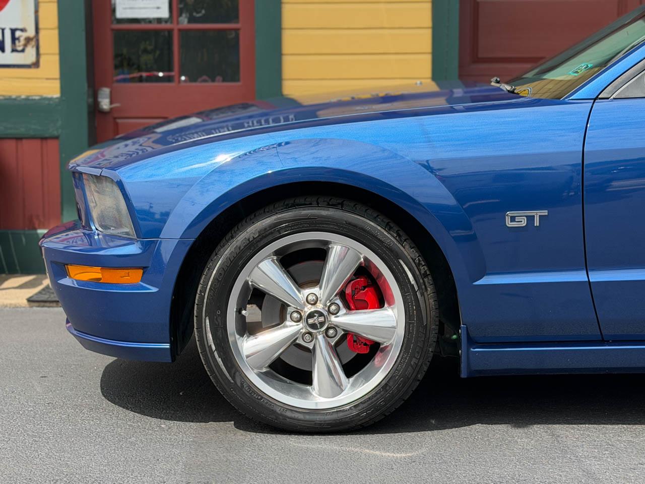 Ford Mustang GT Premium Coupe 2006