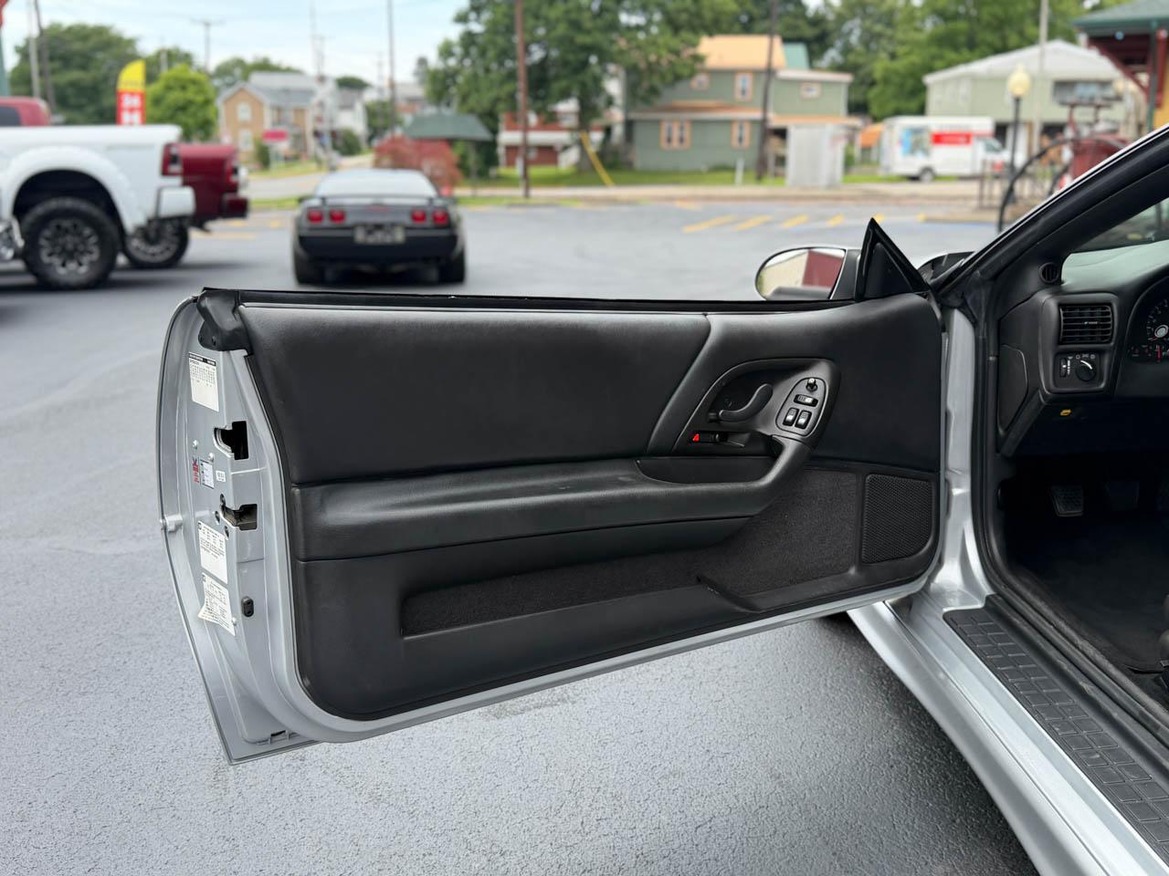 Chevrolet Camaro Z28 CONVERTIBLE 2002