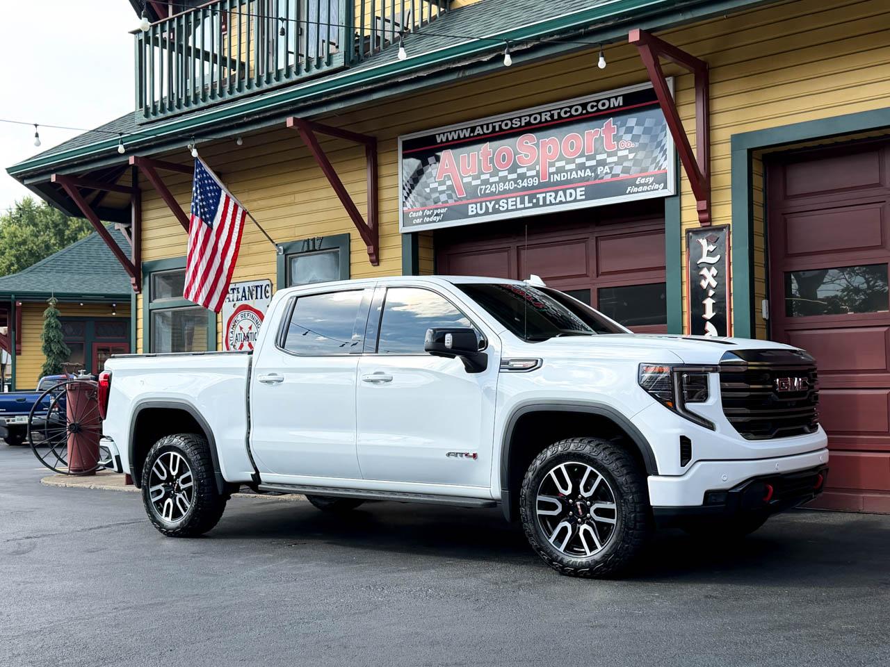 2023 GMC Sierra 1500 AT4 Crew Cab 4WD