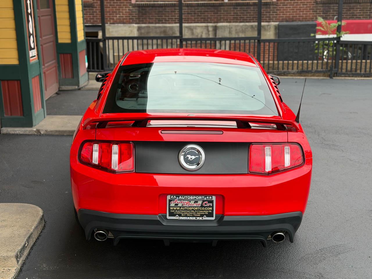 Ford Mustang  2011