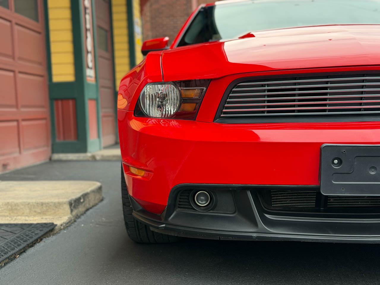 Ford Mustang  2011