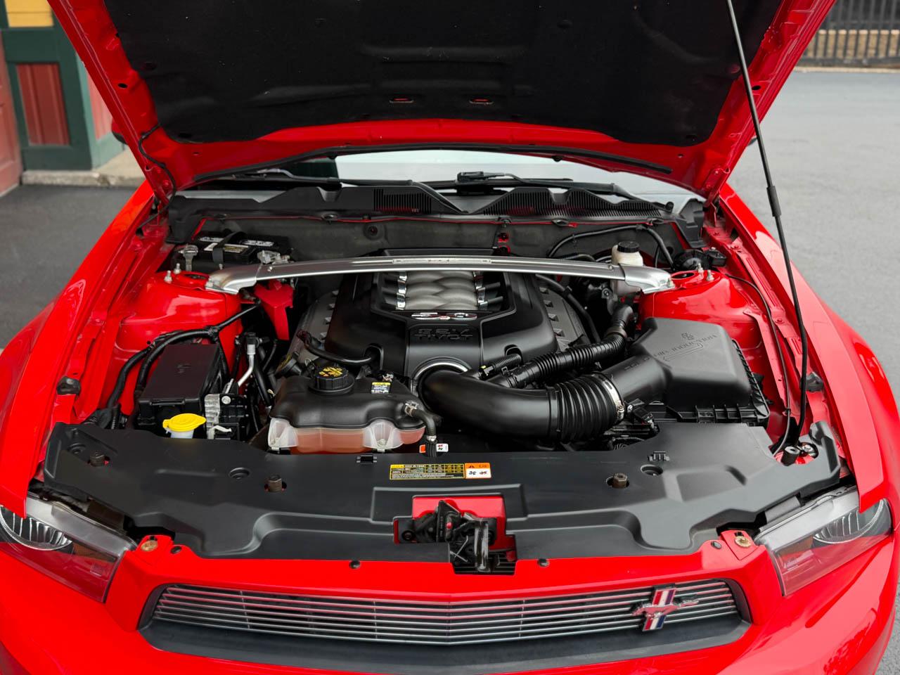 Ford Mustang  2011