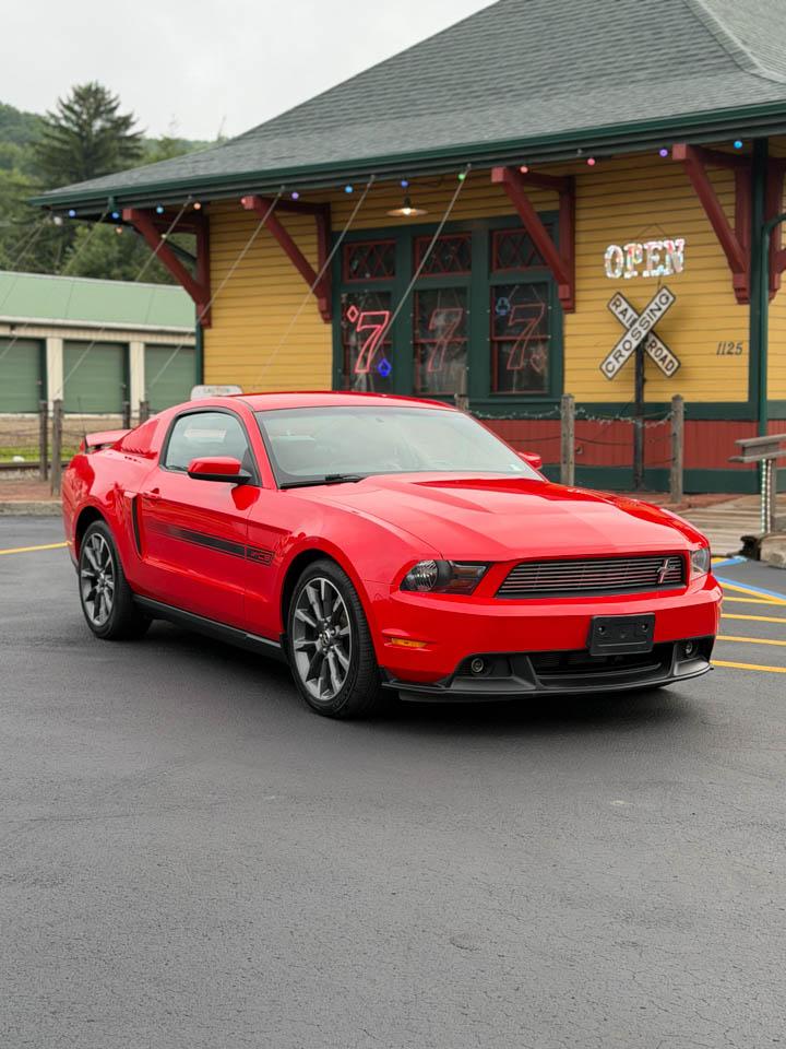 Ford Mustang  2011