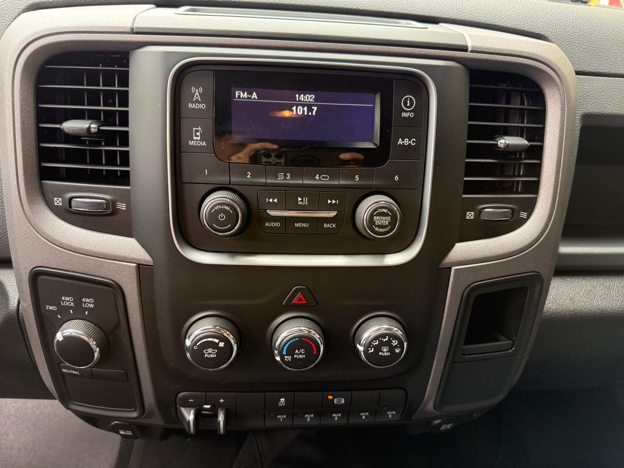 RAM 3500 ST Crew Cab LWB 4WD DRW 2014