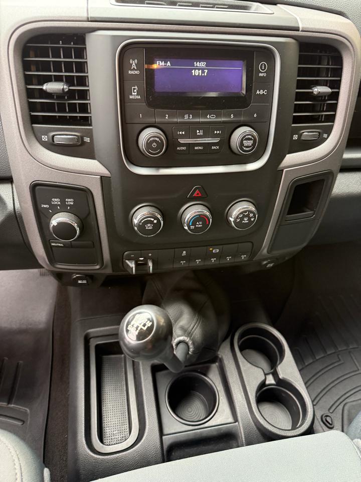RAM 3500 ST Crew Cab LWB 4WD DRW 2014