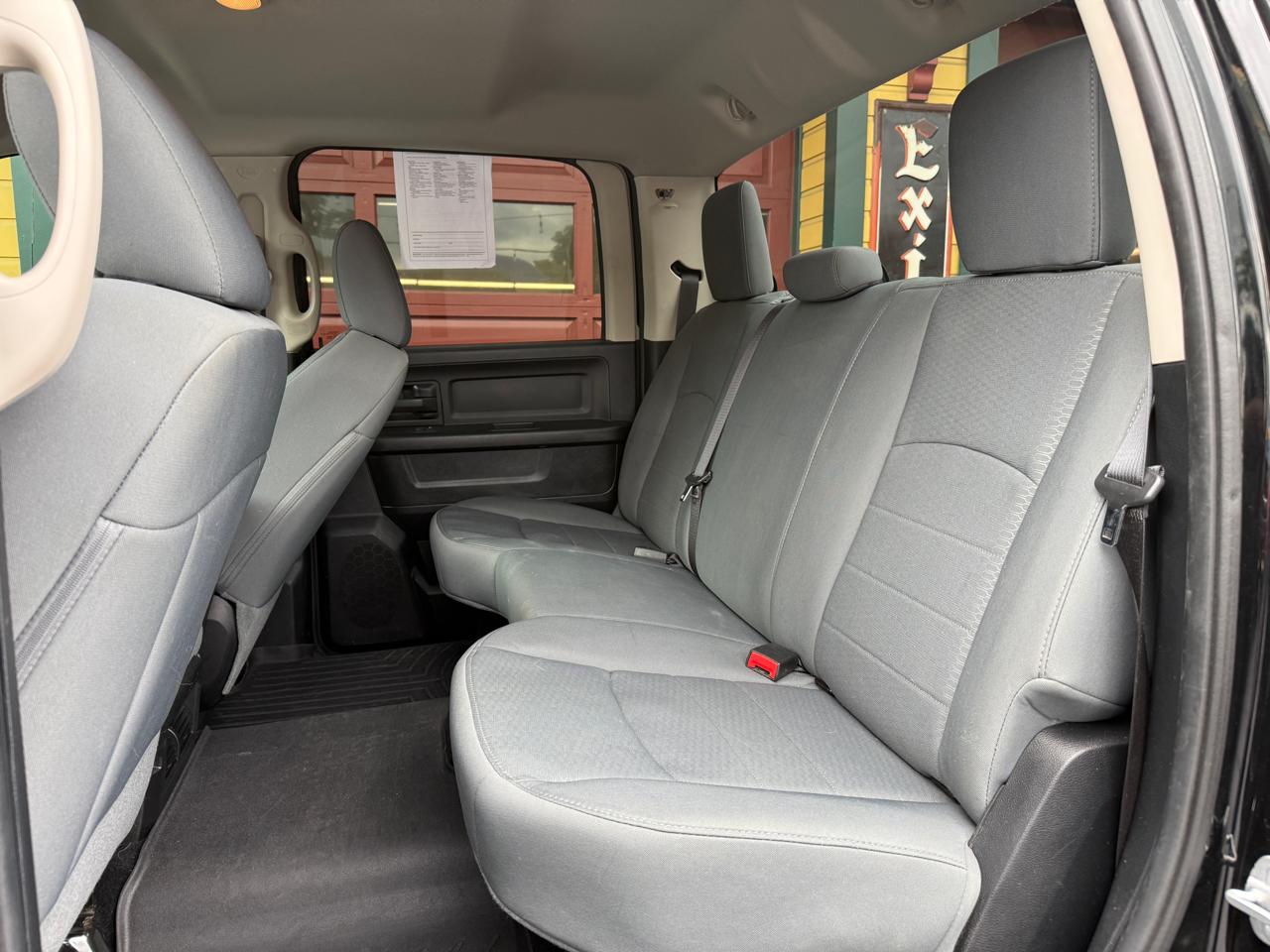 RAM 3500 ST Crew Cab LWB 4WD DRW 2014