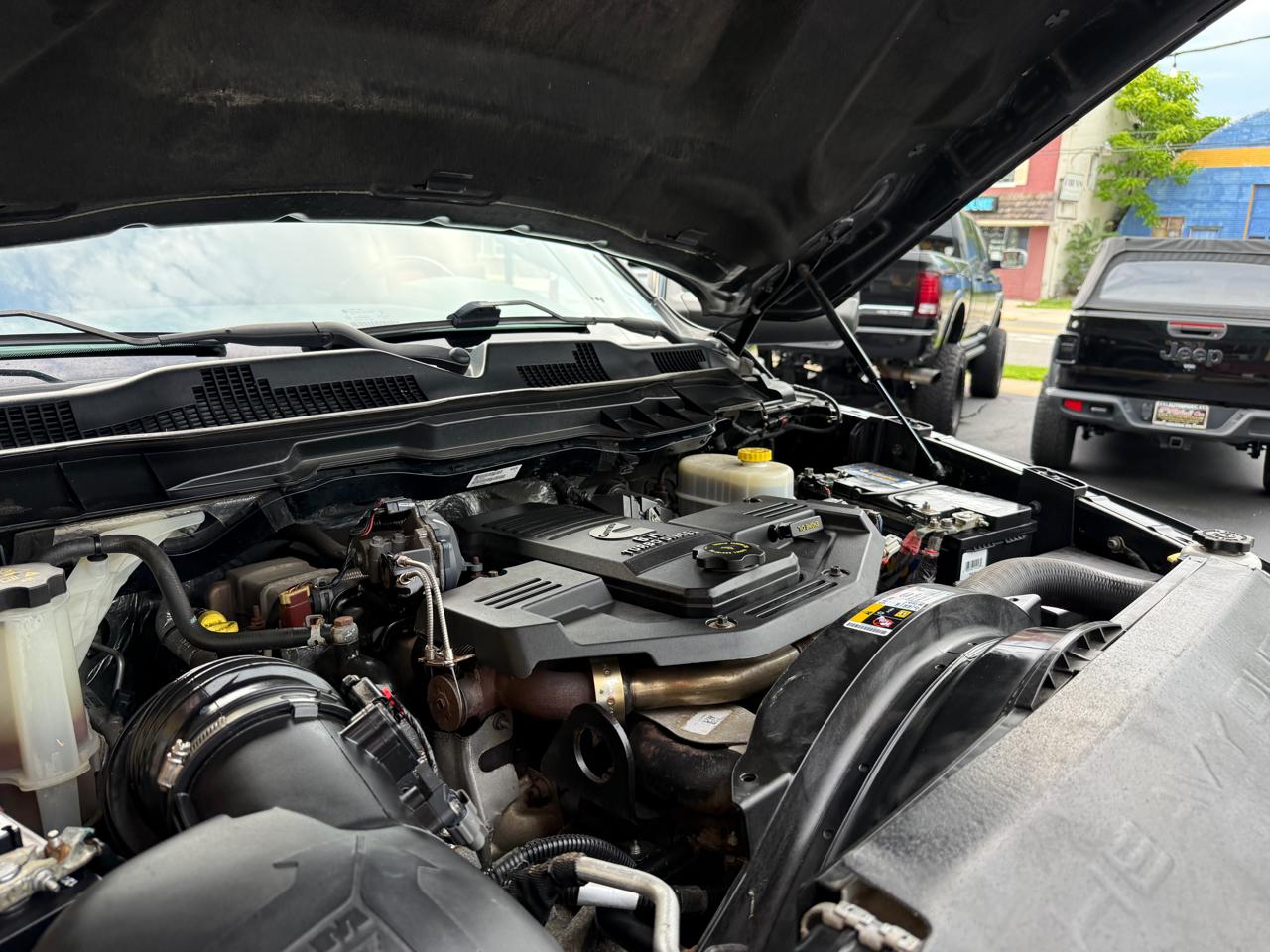RAM 2500 4WD Mega Cab 160.5" Big Horn 2016