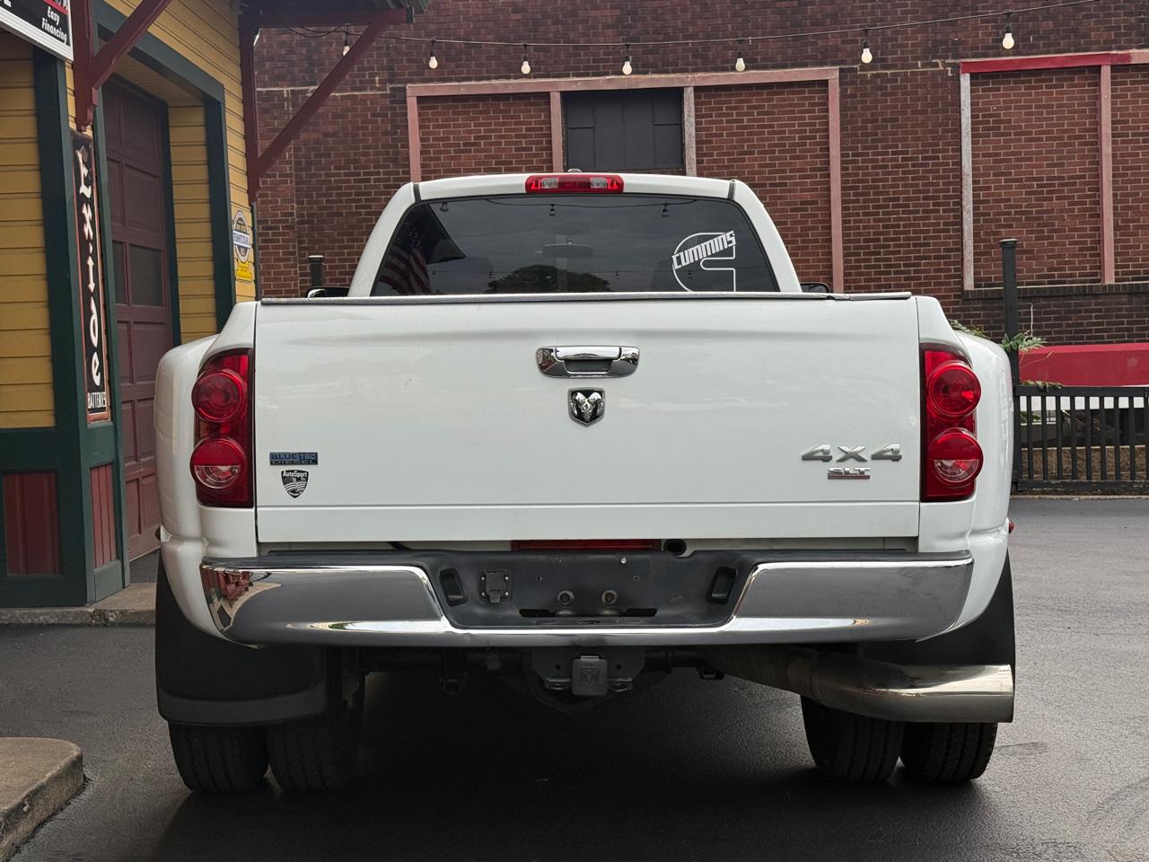 Dodge Ram 3500 4dr Quad Cab 160.5" WB DRW SLT 2009