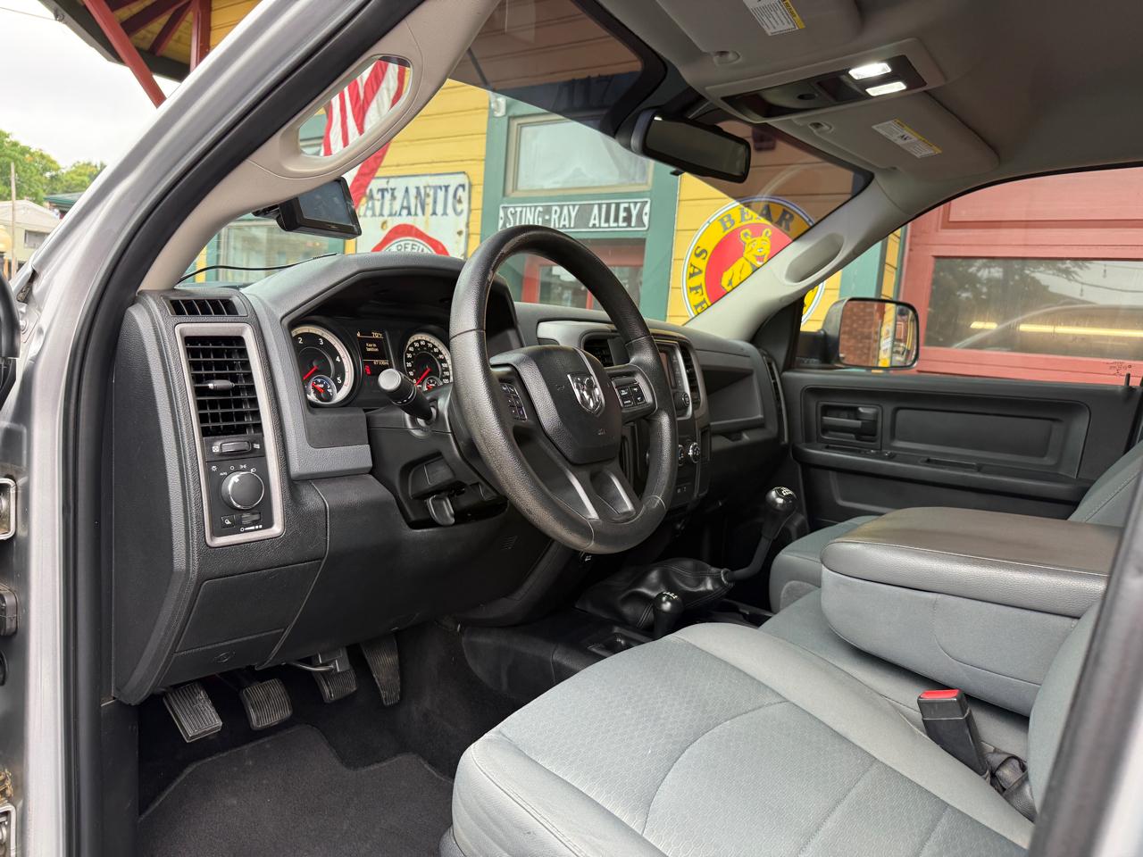 RAM 3500 ST Crew Cab SWB 4WD 2014