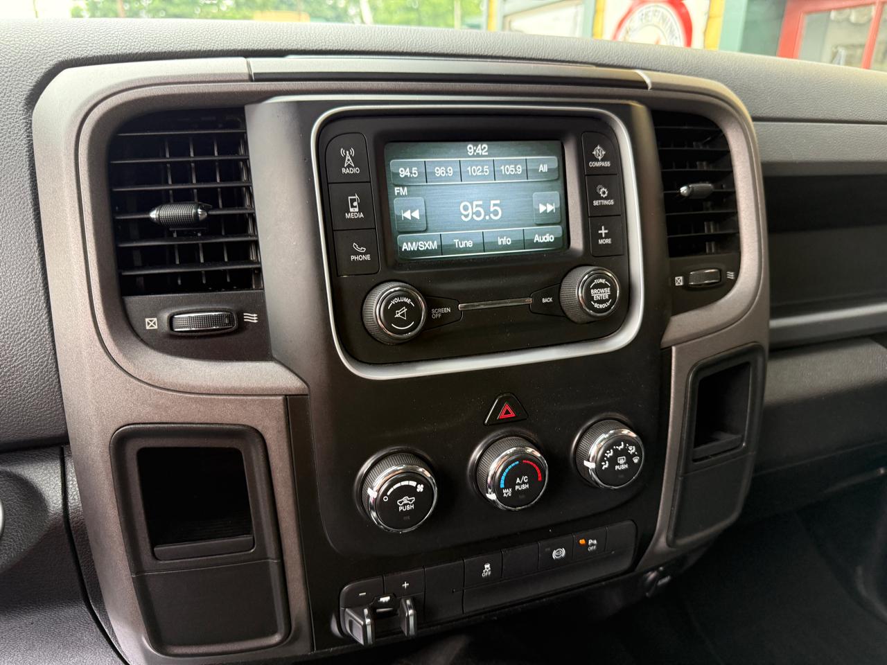 RAM 3500 ST Crew Cab SWB 4WD 2014