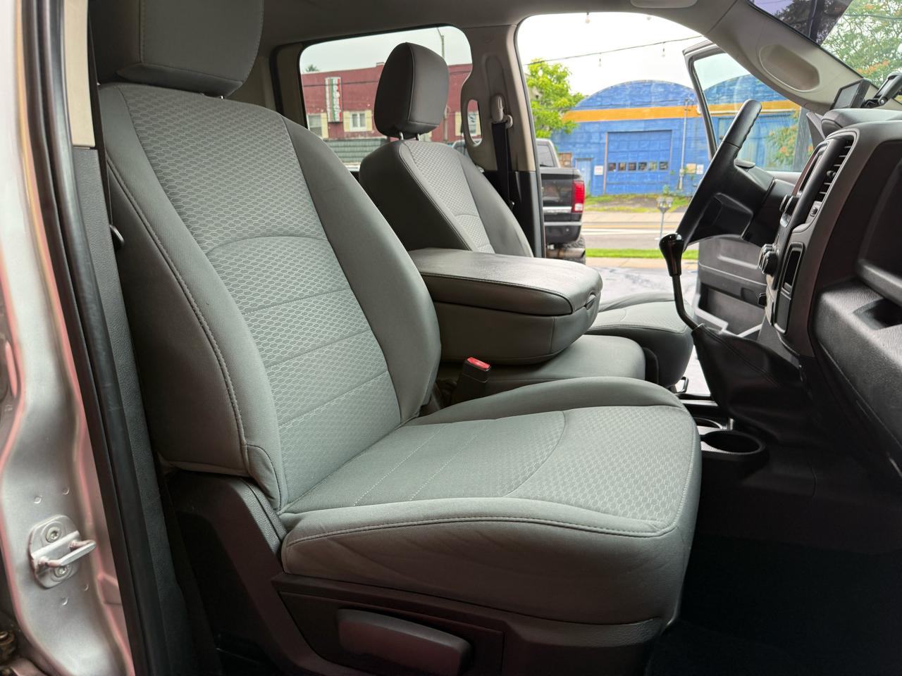 RAM 3500 ST Crew Cab SWB 4WD 2014