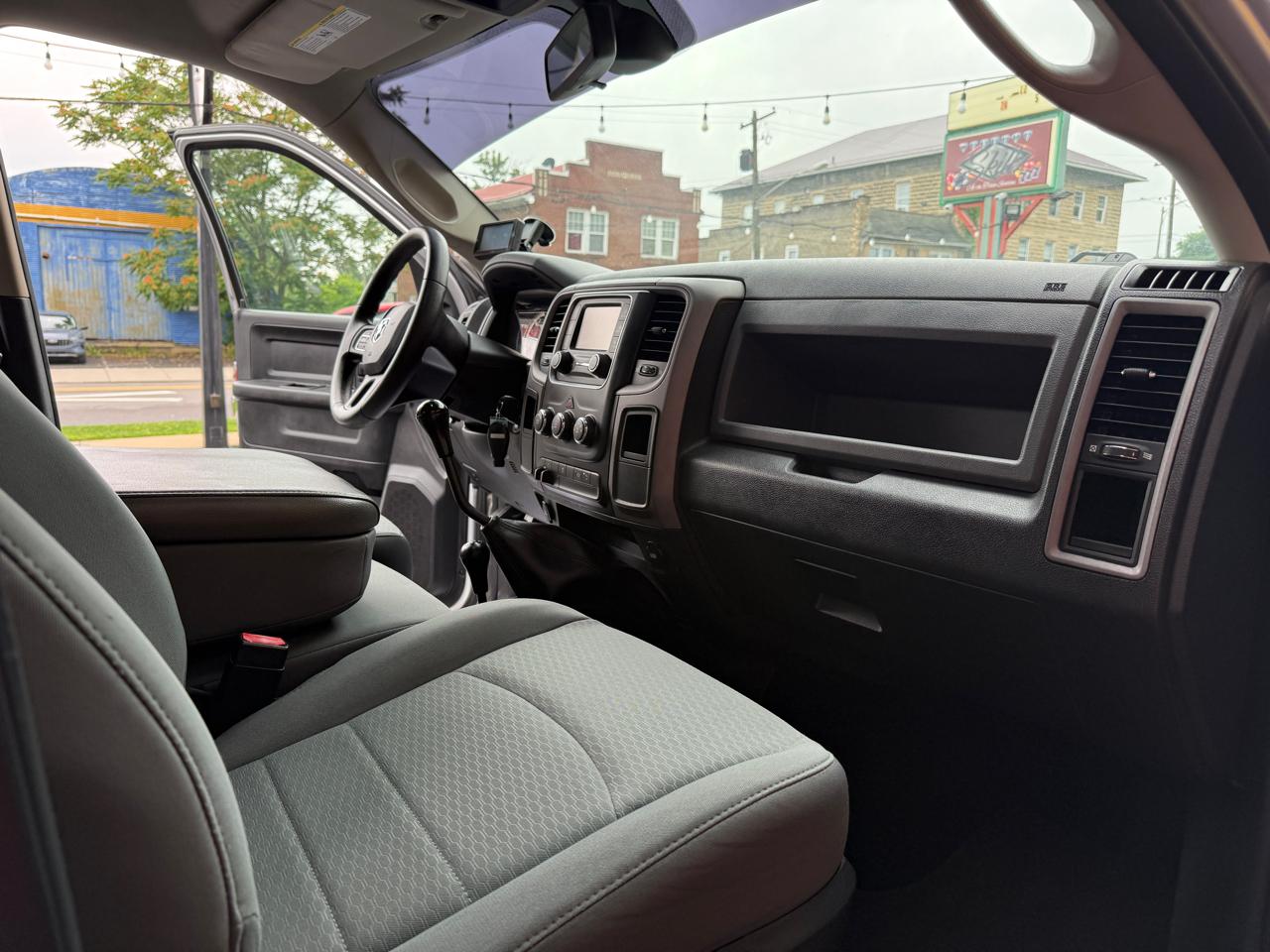 RAM 3500 ST Crew Cab SWB 4WD 2014