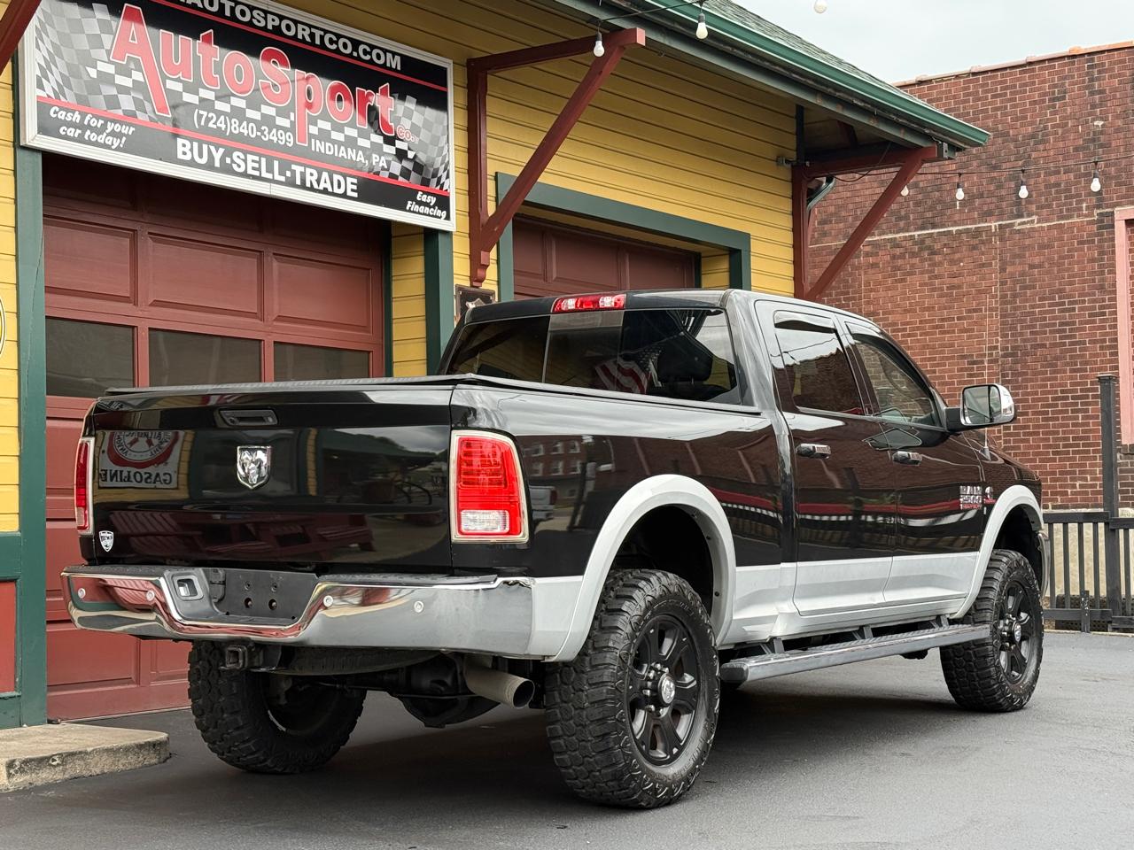 RAM 2500 Laramie Crew Cab SWB 4WD 2016