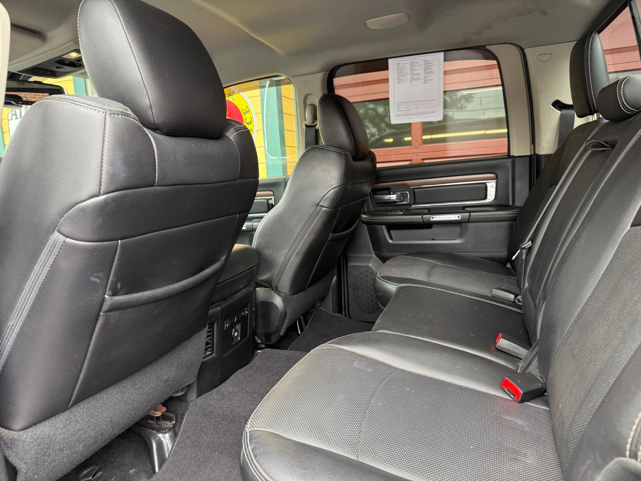 RAM 2500 Laramie Crew Cab SWB 4WD 2016