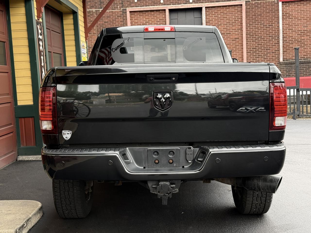 RAM 2500 Laramie Crew Cab SWB 4WD 2017