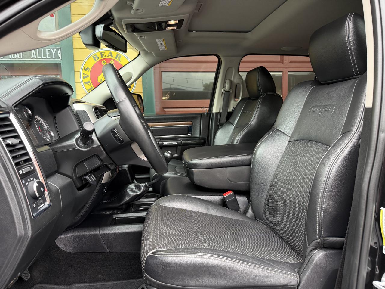 RAM 2500 Laramie Crew Cab SWB 4WD 2017