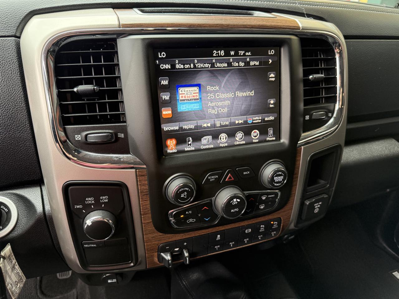 RAM 2500 Laramie Crew Cab SWB 4WD 2017