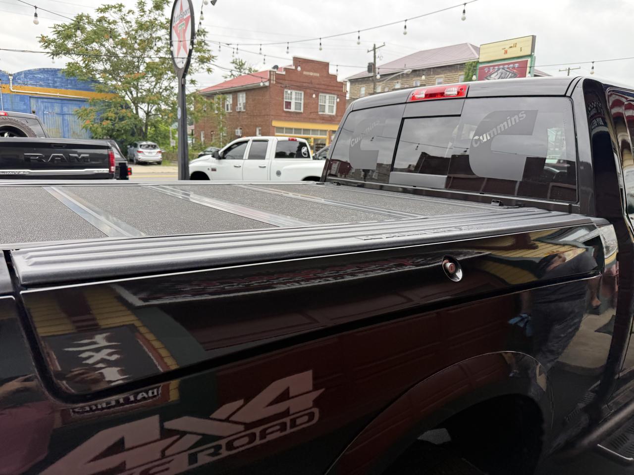 RAM 2500 Laramie Crew Cab SWB 4WD 2017